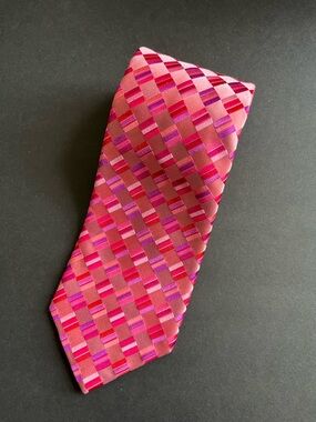 Robert Talbott Best of Class Pink and Fuchsia Geometric Silk Tie